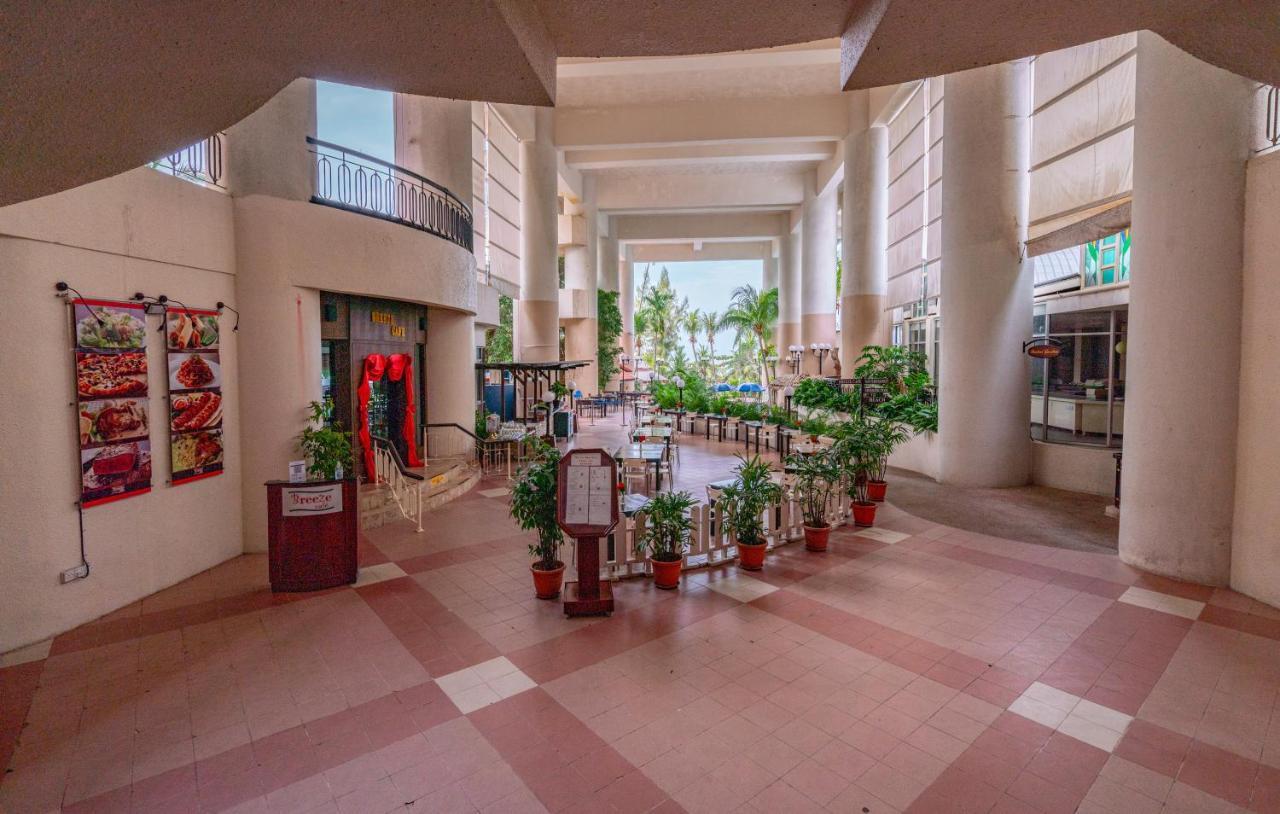 Romantic Couple Suite + Beach-Front Balcony Tanjung Bungah  Exterior foto